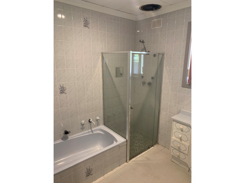 1 Cremin Street, Fairview Park SA 5126