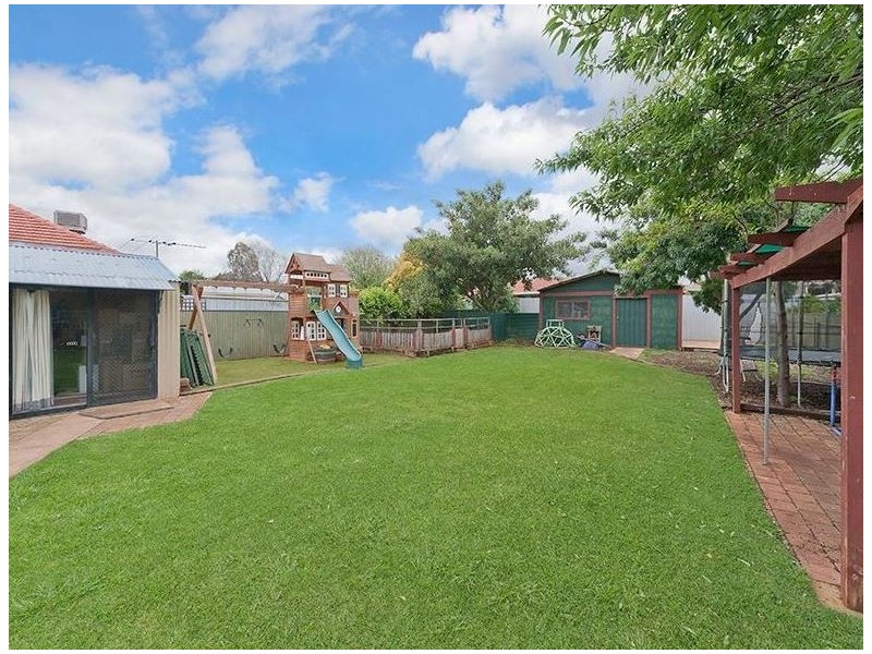 9 Marnhull St, Elizabeth Grove SA 5112