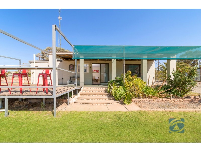 38 Acland Street, Blanchetown SA 5357