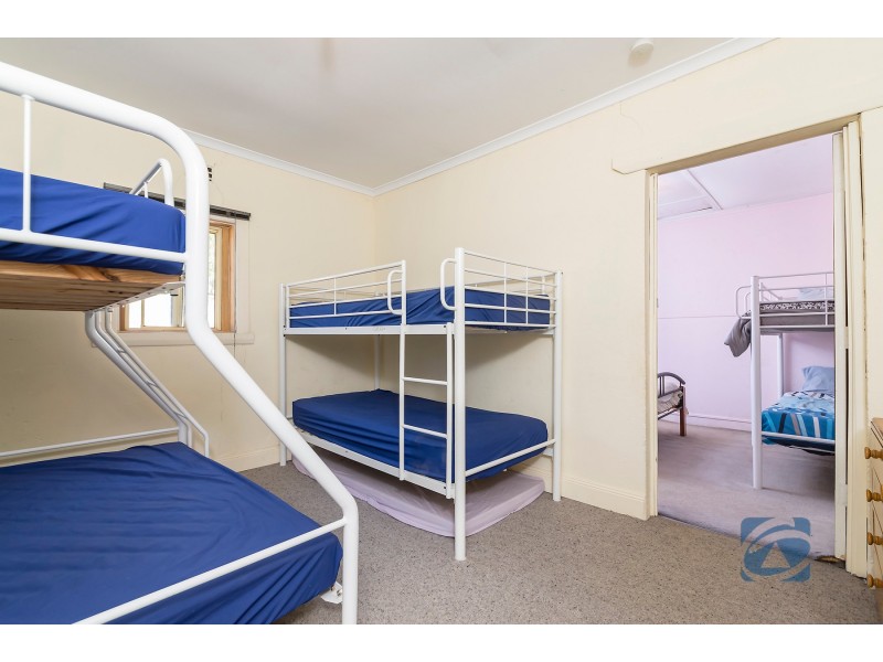 38 Acland Street, Blanchetown SA 5357