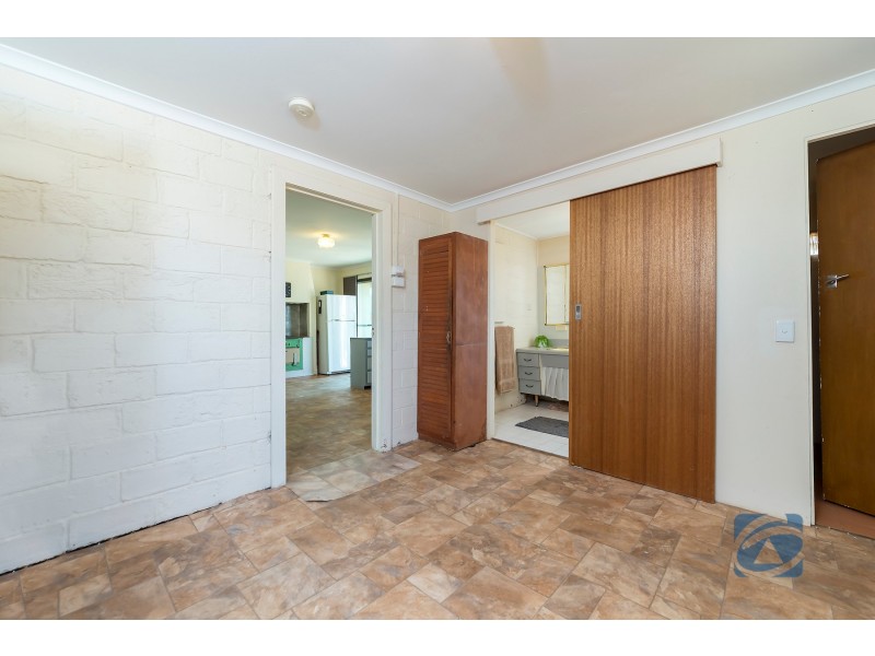 38 Acland Street, Blanchetown SA 5357