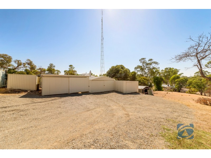 38 Acland Street, Blanchetown SA 5357