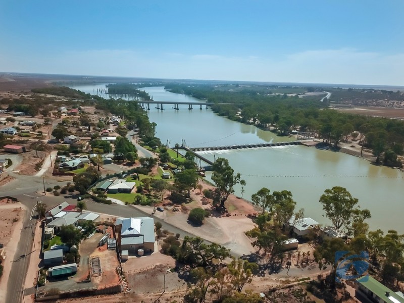 38 Acland Street, Blanchetown SA 5357