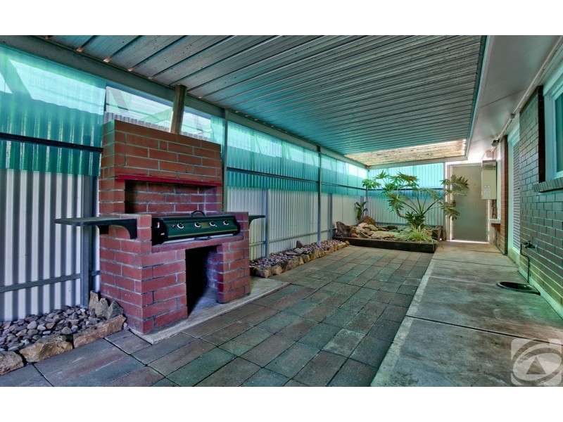 5 Grey Crescent, Evanston Gardens SA 5116