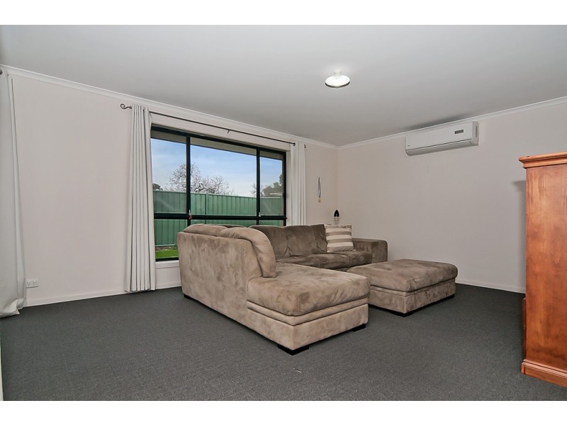 14 Osbourne st, Evanston Gardens SA 5116