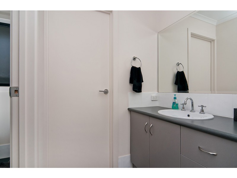 14 Osbourne st, Evanston Gardens SA 5116