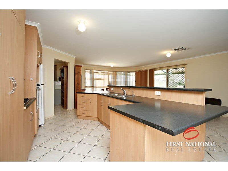 95 President Avenue, Andrews Farm SA 5114