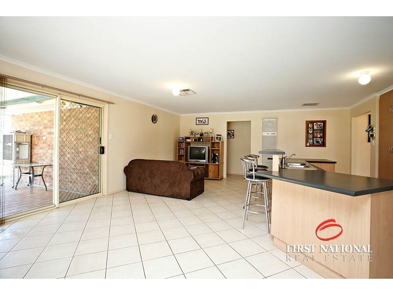95 President Avenue, Andrews Farm SA 5114