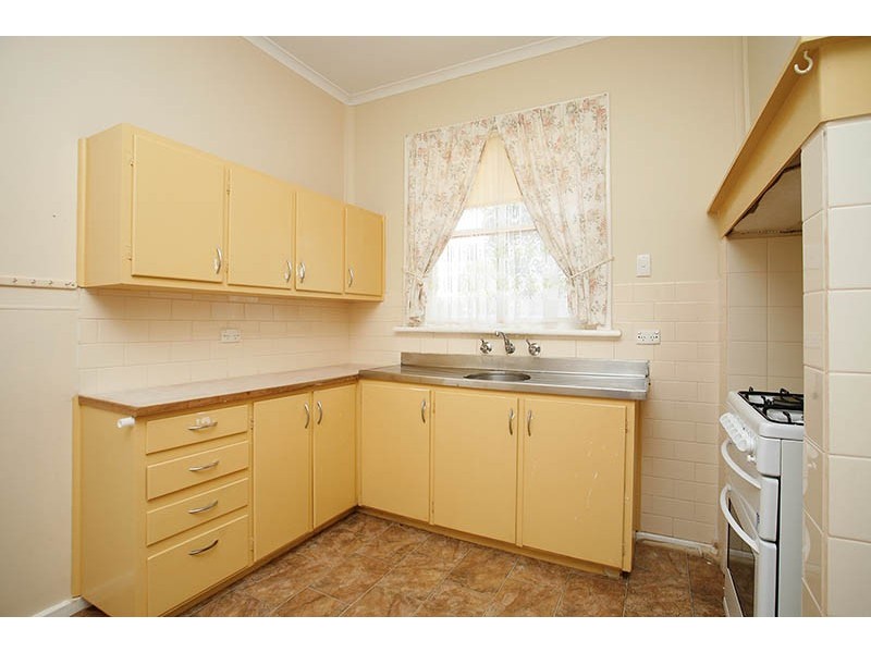 16 Stirling Street, Kapunda SA 5373