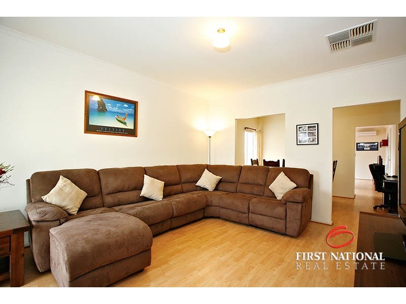 25 Thiele Crescent, Evanston Park SA 5116