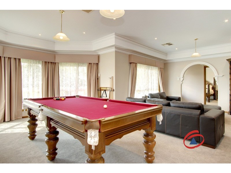 15 Greening Drive, Evanston Park SA 5116