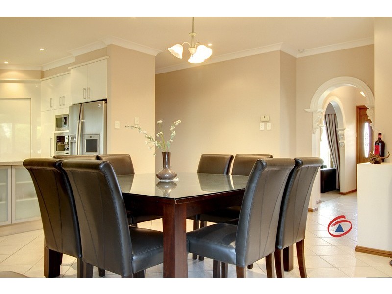 15 Greening Drive, Evanston Park SA 5116