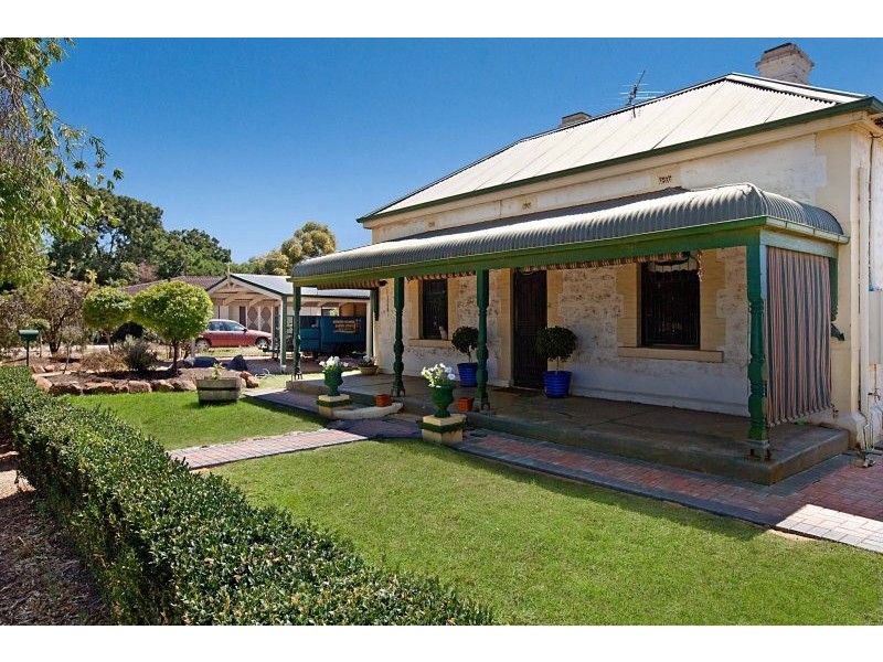 17 Redbanks Road, Willaston SA 5118