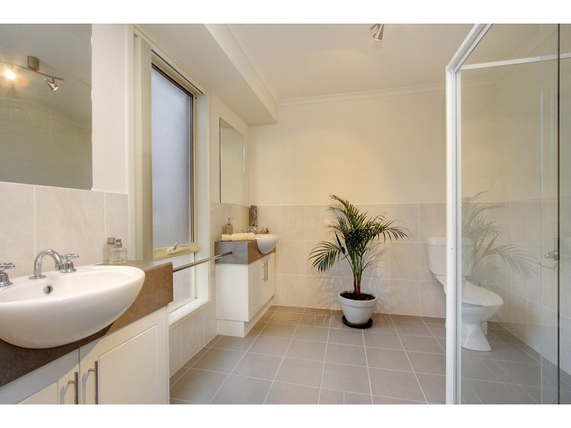 4 Wood Street, Parafield Gardens SA 5107