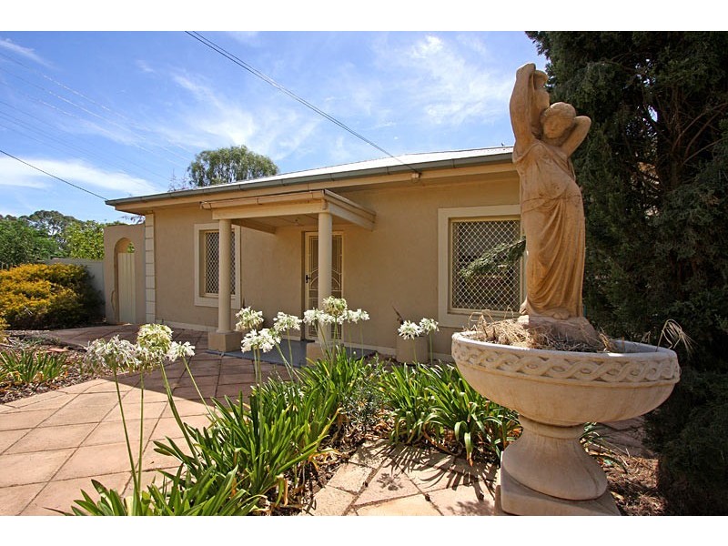 27 Queen Street, Smithfield SA 5114