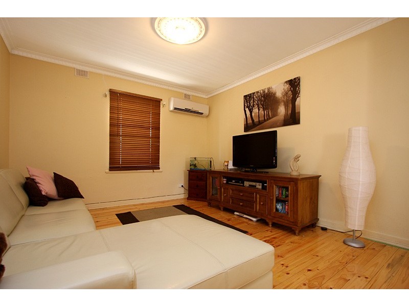 27 Queen Street, Smithfield SA 5114