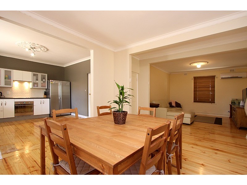 27 Queen Street, Smithfield SA 5114