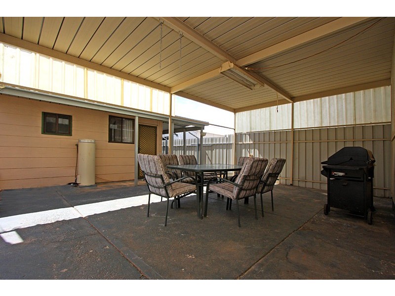 27 Queen Street, Smithfield SA 5114