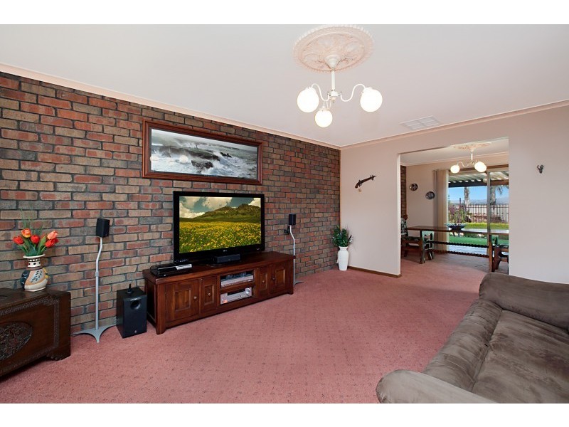 17 Linda Street, Shea-oak Log SA 5371