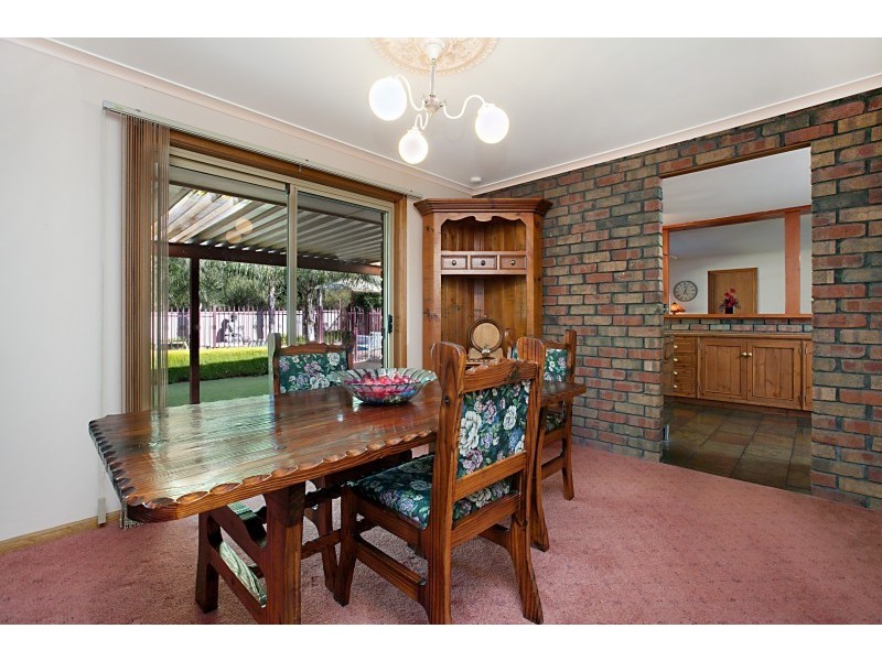 17 Linda Street, Shea-oak Log SA 5371