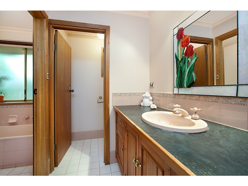 17 Linda Street, Shea-oak Log SA 5371