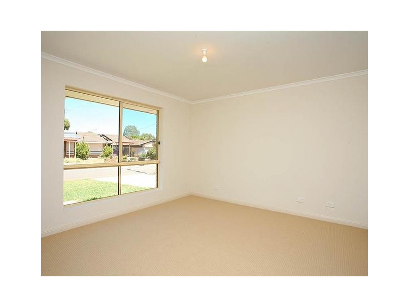 1/10 Rose Street, Smithfield SA 5114