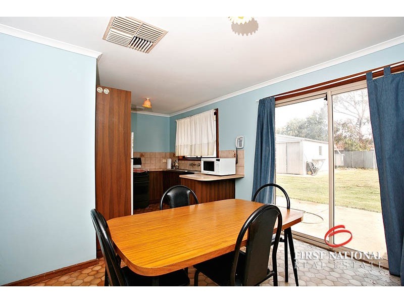 27 Wachtel Crescent, Burton SA 5110