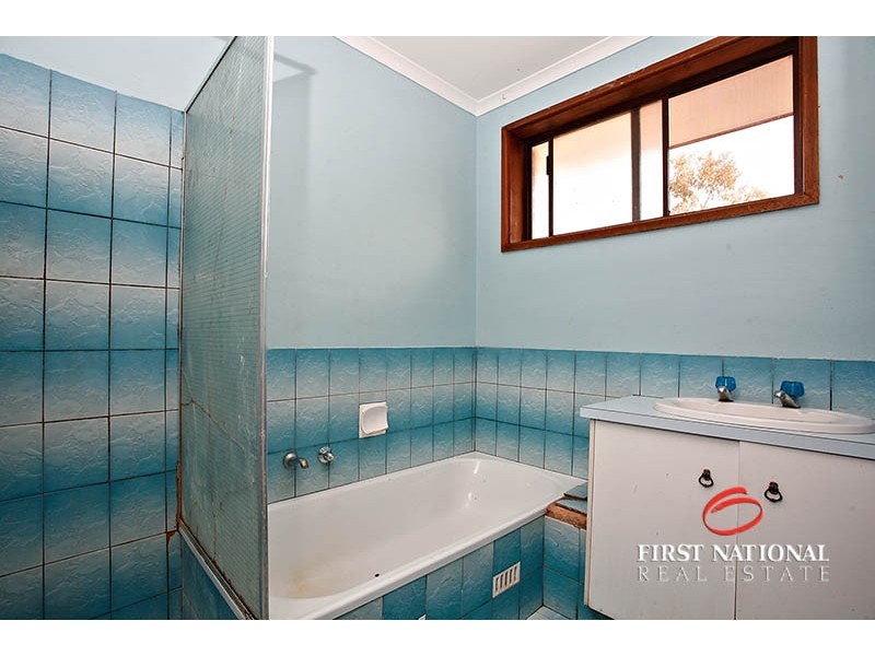 27 Wachtel Crescent, Burton SA 5110