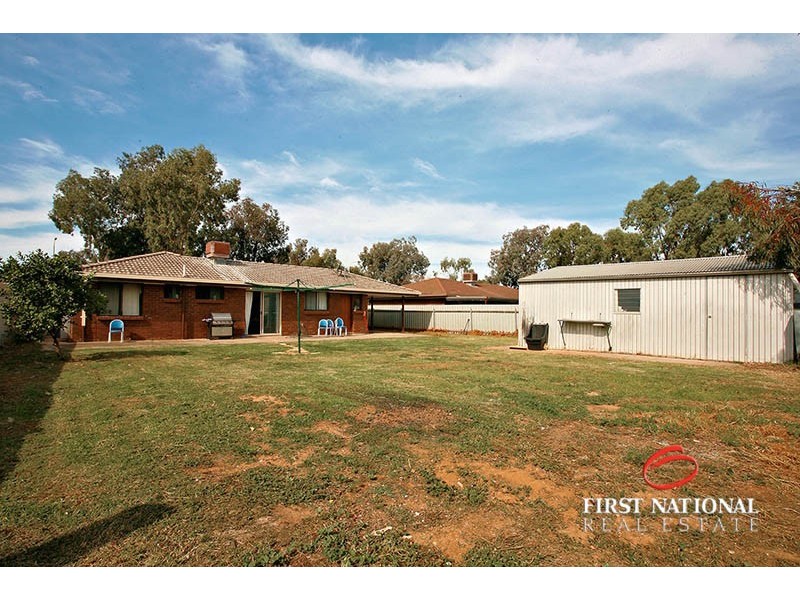 27 Wachtel Crescent, Burton SA 5110