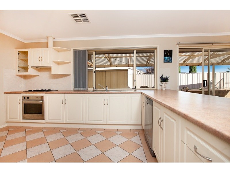 20 Trinity Drive, Evanston Park SA 5116