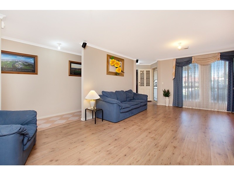 20 Trinity Drive, Evanston Park SA 5116