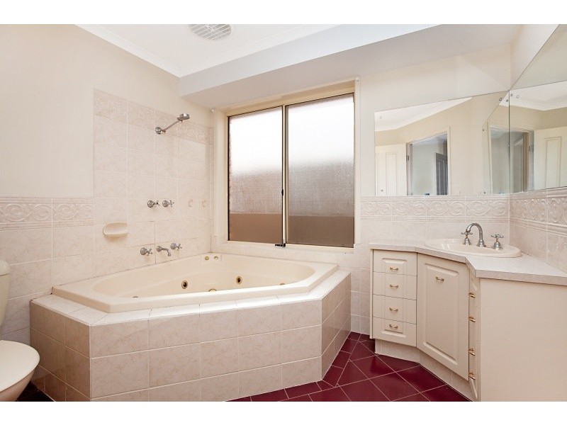 20 Trinity Drive, Evanston Park SA 5116