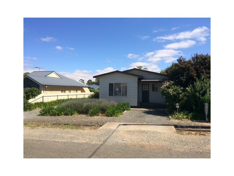 23 Railway Terrace, Kapunda SA 5373