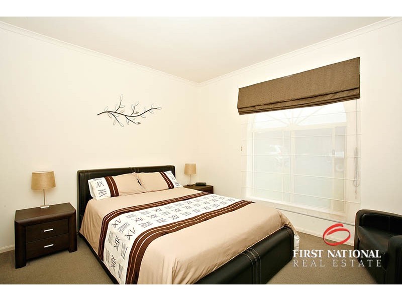 25 Thiele Crescent, Evanston Park SA 5116