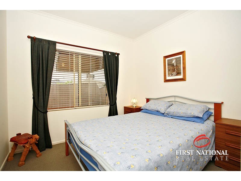 25 Thiele Crescent, Evanston Park SA 5116