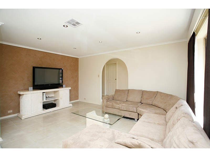 6 Lundie Crescent, Gawler East SA 5118