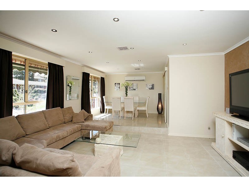 6 Lundie Crescent, Gawler East SA 5118