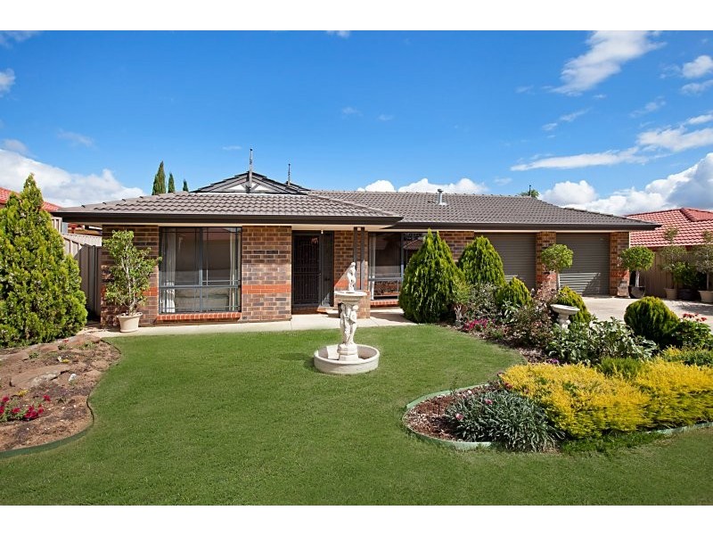 14 Toner Crescent, Evanston Park SA 5116