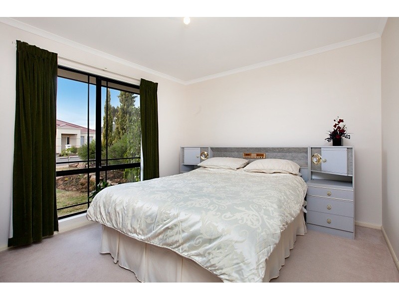 14 Toner Crescent, Evanston Park SA 5116