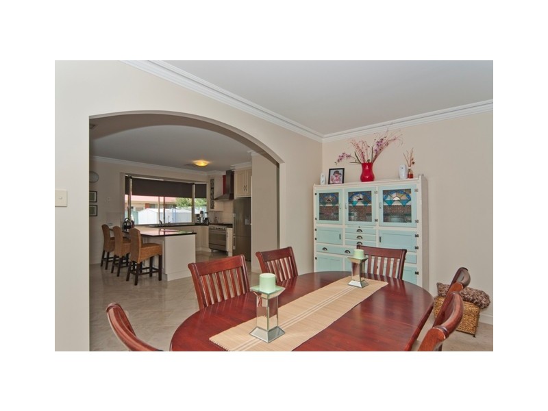 21 Ames Drive, Evanston Park SA 5116