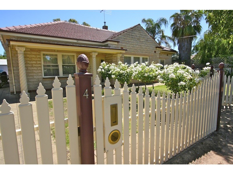4 Ryde Street, Evanston SA 5116