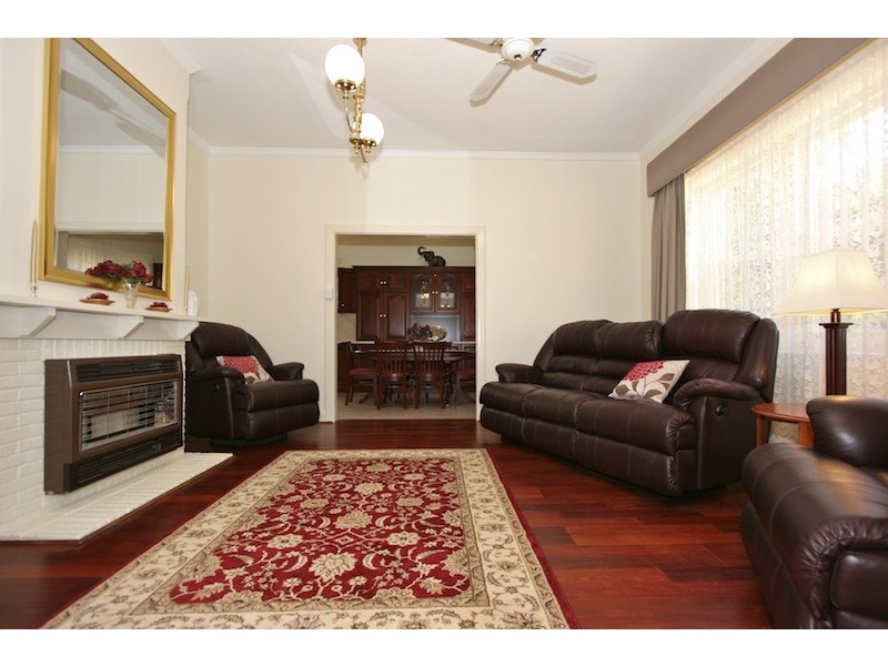 4 Ryde Street, Evanston SA 5116