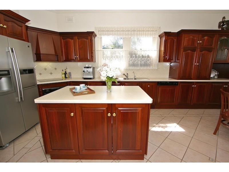 4 Ryde Street, Evanston SA 5116