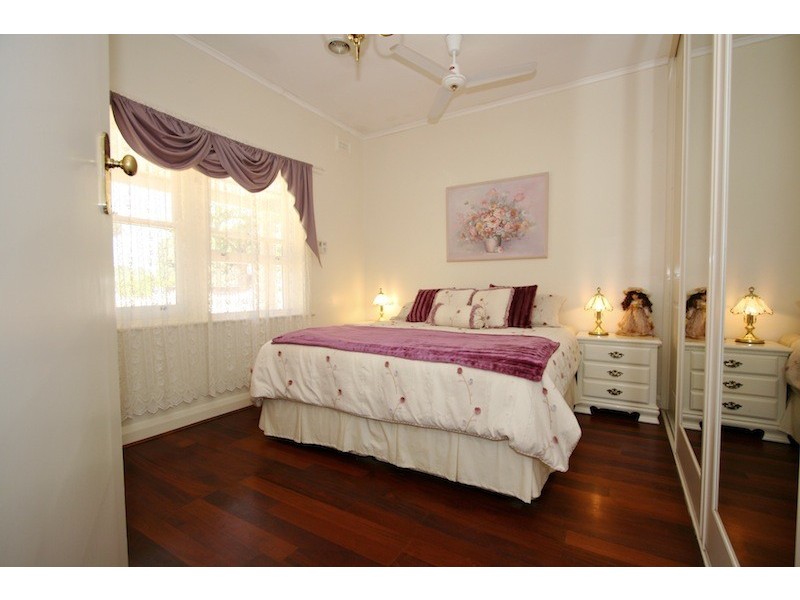 4 Ryde Street, Evanston SA 5116