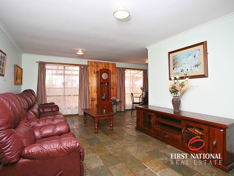 547 and 548 Government Road, Owen SA 5460