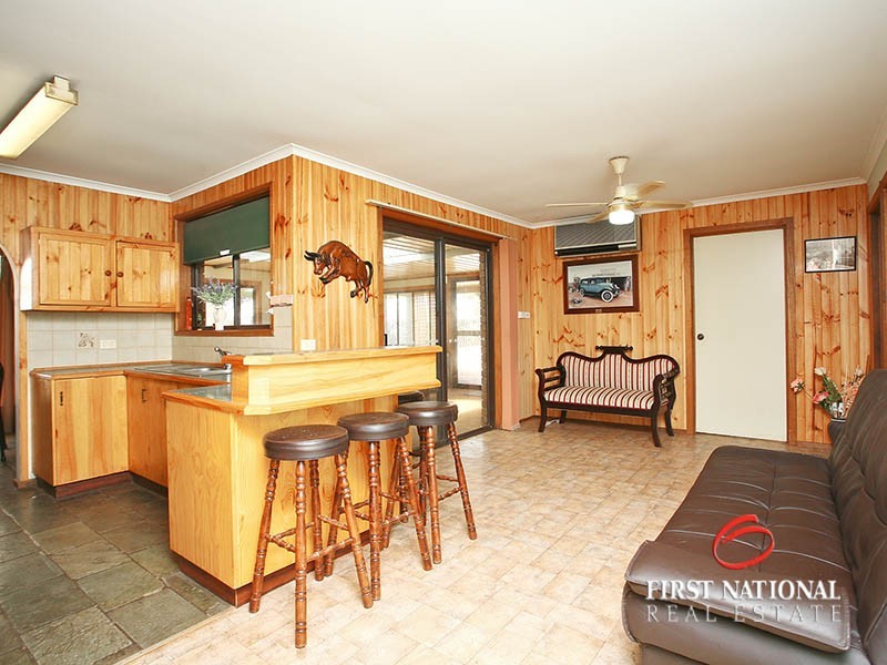 547 and 548 Government Road, Owen SA 5460