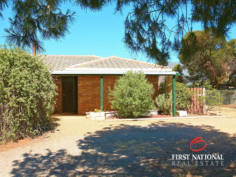 547 and 548 Government Road, Owen SA 5460