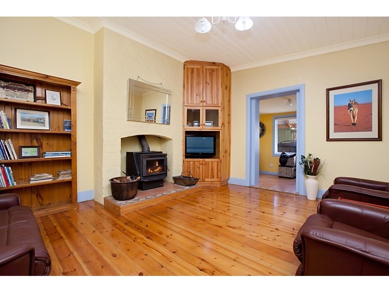 25 South Terrace, Williamstown SA 5351