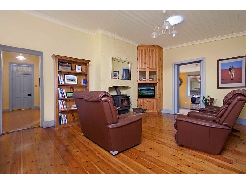 25 South Terrace, Williamstown SA 5351