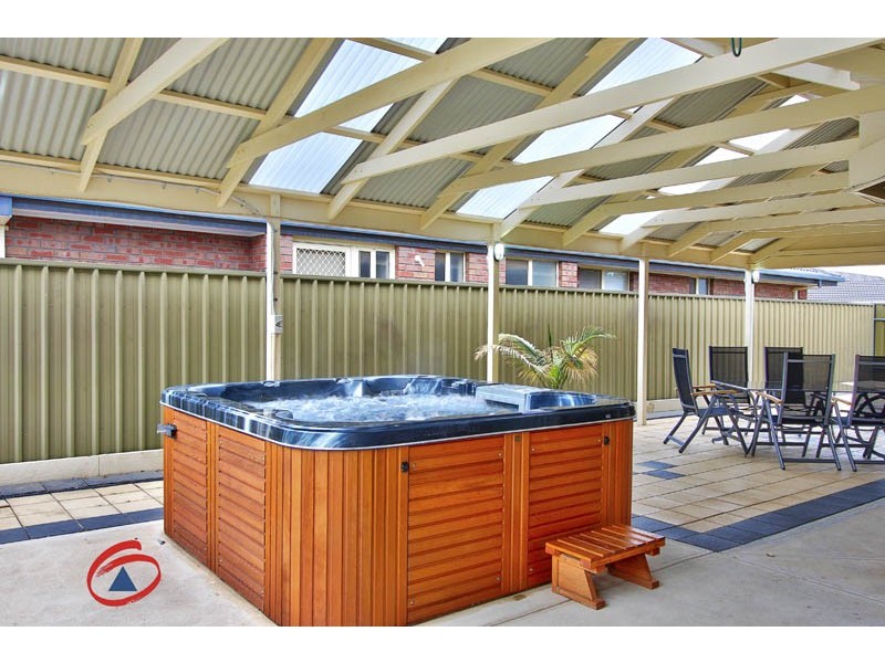 1 Earl Court, Andrews Farm SA 5114